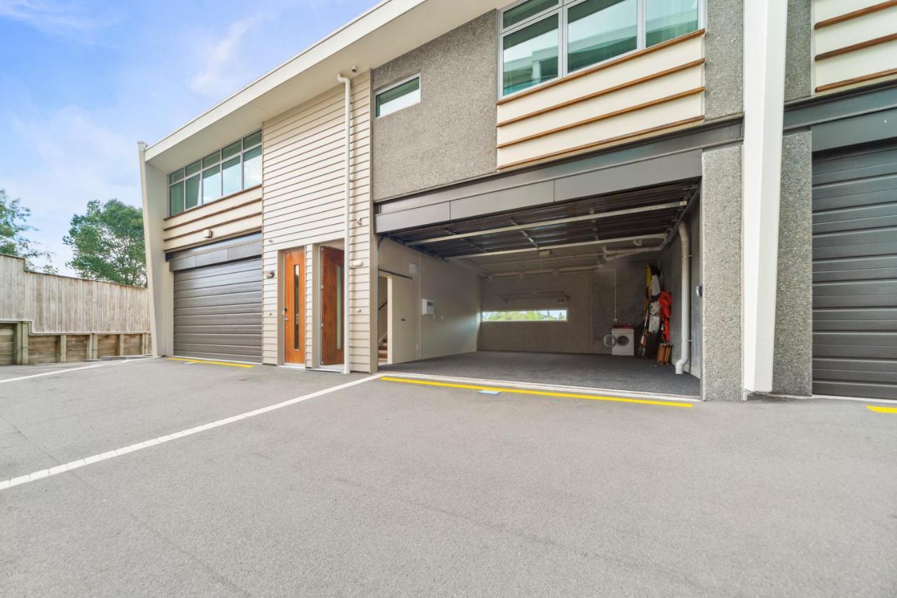 Two Views Taupo Apartment Exterior foto